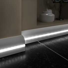 Плинтус напольный с подсветкой LED Evrowood PN 080 Белый, крашеный (95*16*2000) Плинтус напольный с подсветкой LED Evrowood PN 080 Белый, крашеный (95*16*2000)