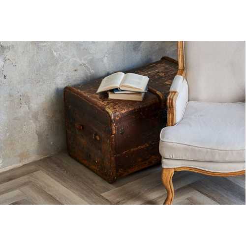 Фото Плитка ПВХ Vinilam Herringbone Паркет Эрмитаж IS11122, 43 класс (720х120х6.5 мм)